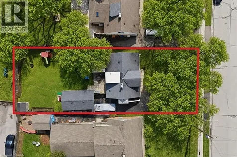 2074 Churchill Avenue Burlington ON L7R 3T7