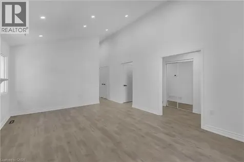 375 Silverbirch Boulevard Hamilton ON L0R 1W0