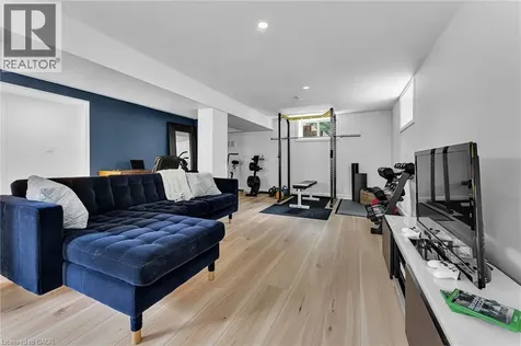 368 Philip Place Ancaster ON L9G 3G8