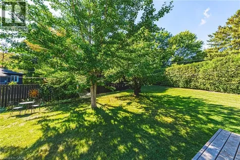 368 Philip Place Ancaster ON L9G 3G8