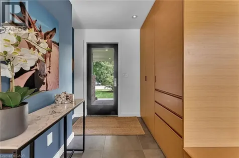 368 Philip Place Ancaster ON L9G 3G8
