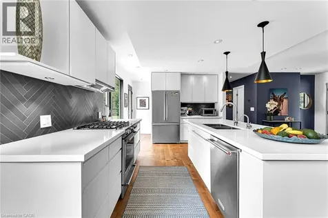 368 Philip Place Ancaster ON L9G 3G8
