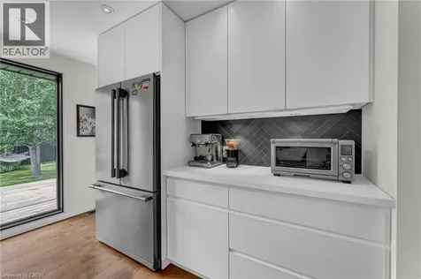 368 Philip Place Ancaster ON L9G 3G8