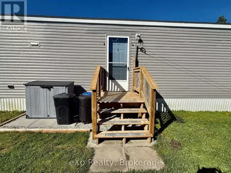 35 Dove Road Brockton ON N0G 2V0