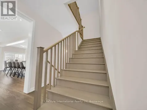 24 Hutchison Road Guelph (kortright East) ON N1L 0R4