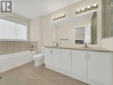24 Hutchison Road Guelph (kortright East) ON N1L 0R4