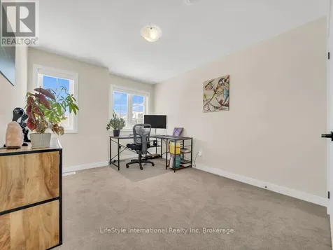 24 Hutchison Road Guelph (kortright East) ON N1L 0R4