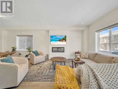 24 Hutchison Road Guelph (kortright East) ON N1L 0R4