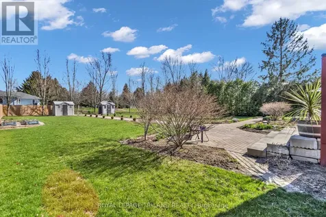 5257 Cliff Road Lambton Shores ON N0N 1J7