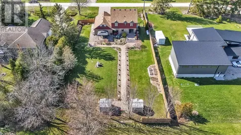 5257 Cliff Road Lambton Shores ON N0N 1J7