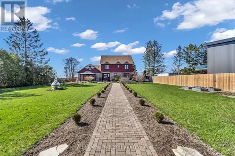 5257 Cliff Road Lambton Shores ON N0N 1J7
