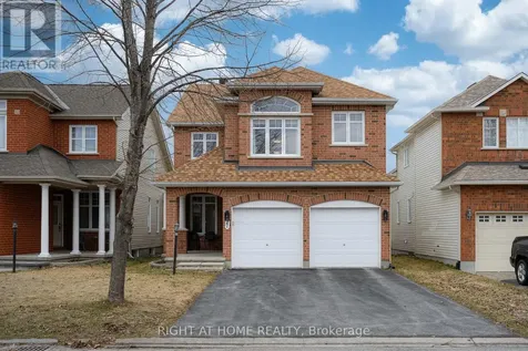 27 Knowlton Drive Ottawa ON K2G 6P1