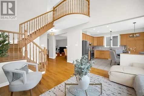 27 Knowlton Drive Ottawa ON K2G 6P1
