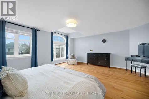 27 Knowlton Drive Ottawa ON K2G 6P1