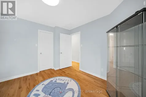 27 Knowlton Drive Ottawa ON K2G 6P1