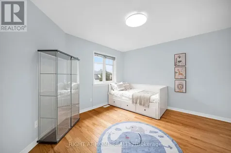 27 Knowlton Drive Ottawa ON K2G 6P1