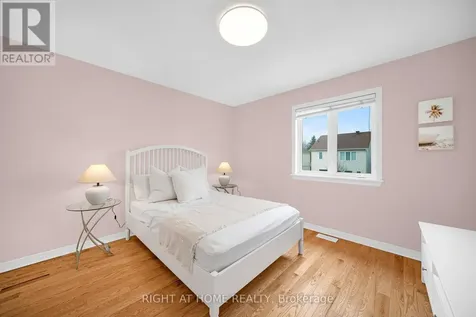 27 Knowlton Drive Ottawa ON K2G 6P1
