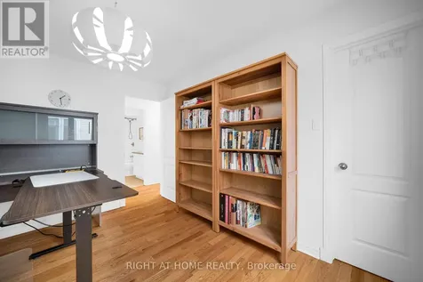 27 Knowlton Drive Ottawa ON K2G 6P1