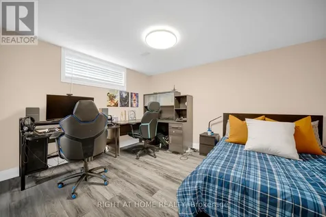 27 Knowlton Drive Ottawa ON K2G 6P1