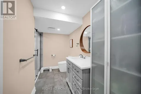 27 Knowlton Drive Ottawa ON K2G 6P1