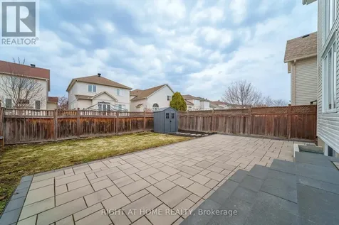 27 Knowlton Drive Ottawa ON K2G 6P1