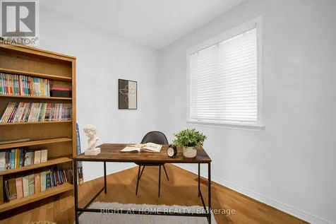 27 Knowlton Drive Ottawa ON K2G 6P1