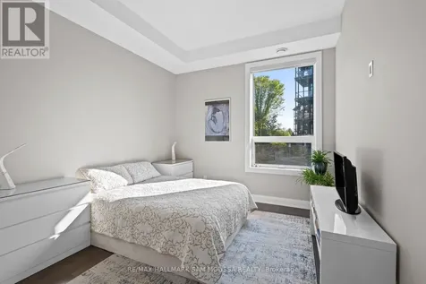 120 Cortile Private Ottawa ON K1V 2S8
