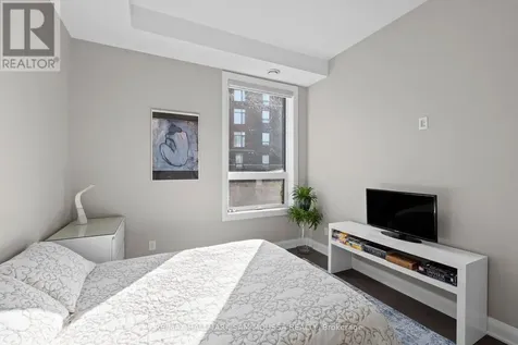 120 Cortile Private Ottawa ON K1V 2S8