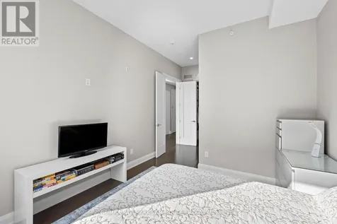 120 Cortile Private Ottawa ON K1V 2S8