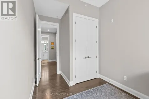 120 Cortile Private Ottawa ON K1V 2S8