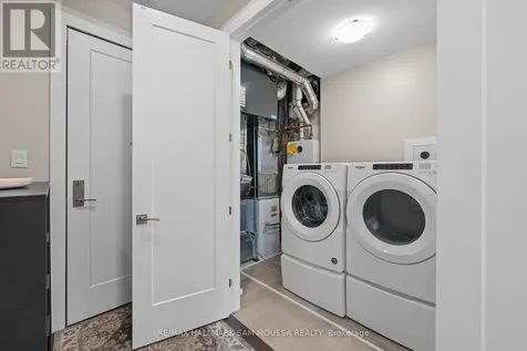 120 Cortile Private Ottawa ON K1V 2S8