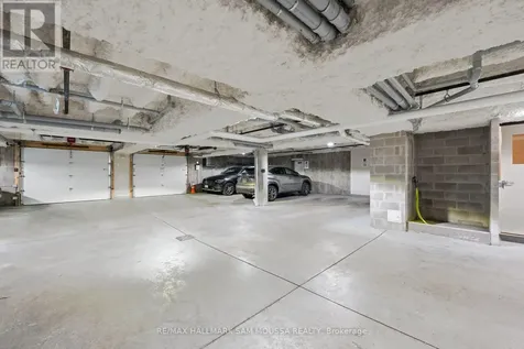 120 Cortile Private Ottawa ON K1V 2S8
