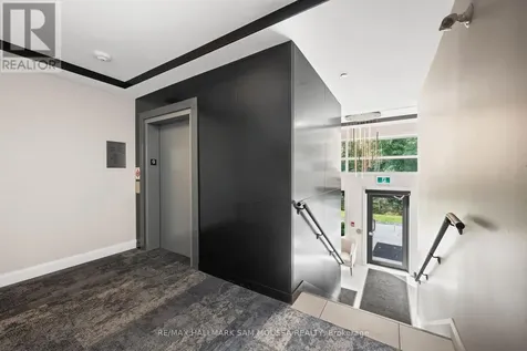 120 Cortile Private Ottawa ON K1V 2S8