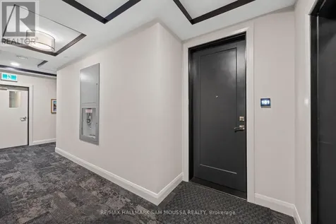 120 Cortile Private Ottawa ON K1V 2S8