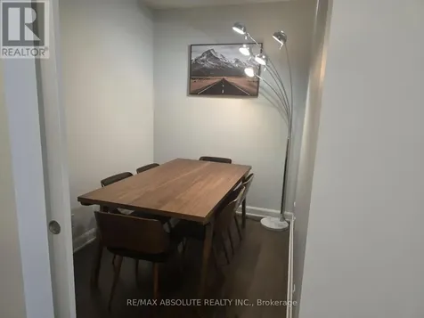 160 Boundstone Way Ottawa ON K2T 0M8