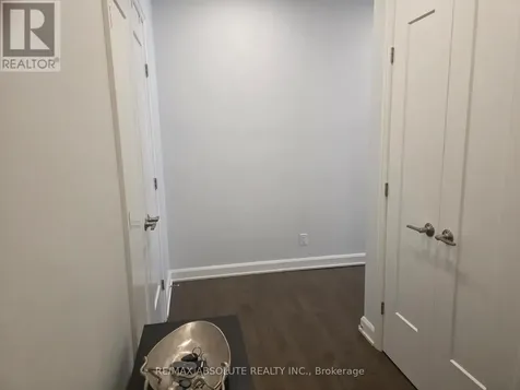 160 Boundstone Way Ottawa ON K2T 0M8
