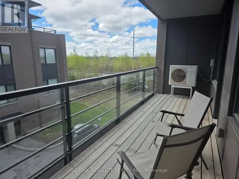 160 Boundstone Way Ottawa ON K2T 0M8