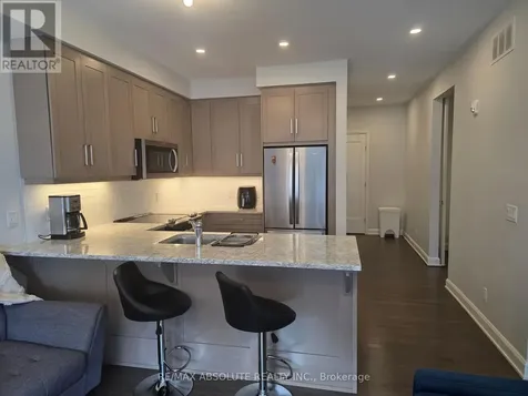 160 Boundstone Way Ottawa ON K2T 0M8