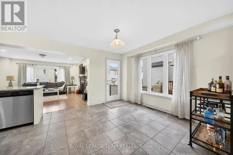 819 Stallion Crescent Ottawa ON K2S 0Y4
