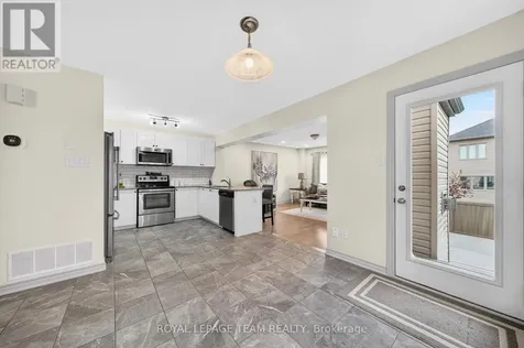 819 Stallion Crescent Ottawa ON K2S 0Y4