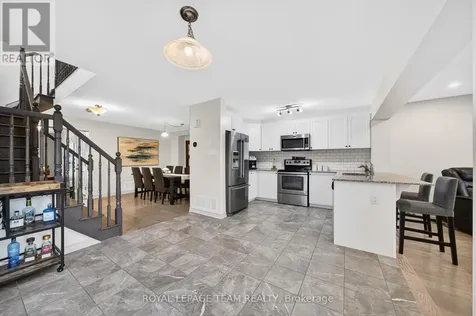 819 Stallion Crescent Ottawa ON K2S 0Y4