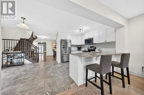 819 Stallion Crescent Ottawa ON K2S 0Y4