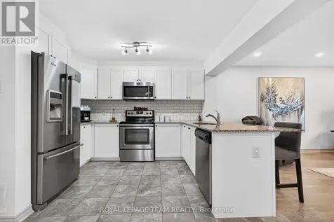 819 Stallion Crescent Ottawa ON K2S 0Y4