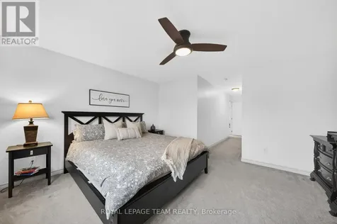 819 Stallion Crescent Ottawa ON K2S 0Y4