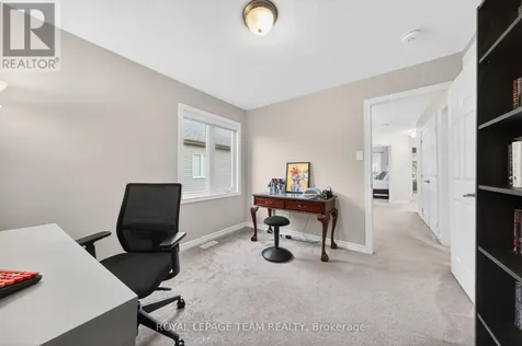 819 Stallion Crescent Ottawa ON K2S 0Y4
