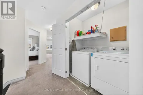 819 Stallion Crescent Ottawa ON K2S 0Y4