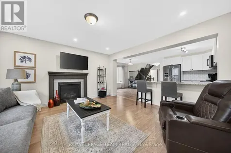 819 Stallion Crescent Ottawa ON K2S 0Y4