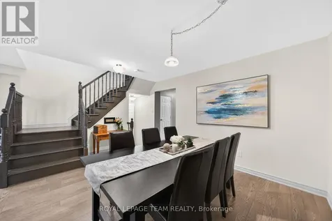 819 Stallion Crescent Ottawa ON K2S 0Y4