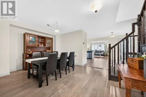819 Stallion Crescent Ottawa ON K2S 0Y4