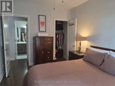 160 Boundstone Way Ottawa ON K2T 0M8